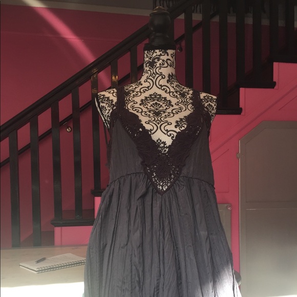 Dress - Picture 2 of 4